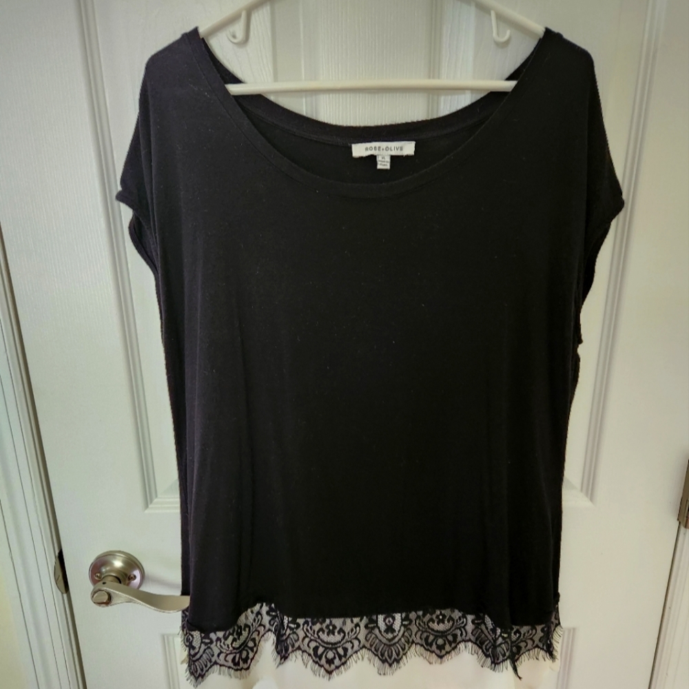 Rose + Olive Scoop Neck Tee with lace trim layered look XL